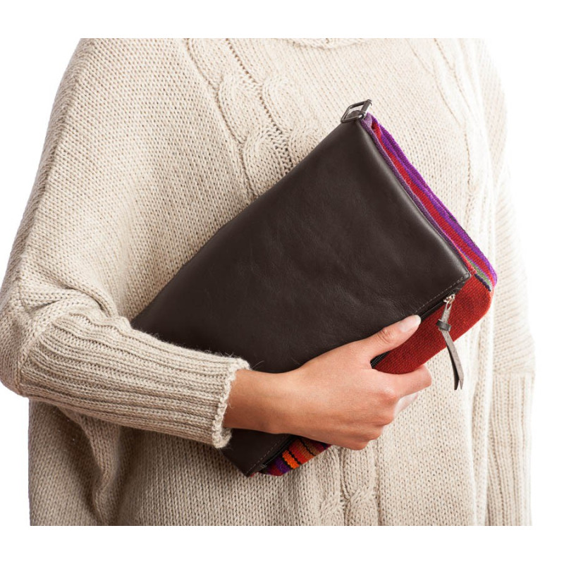 Bolso bandolera aguayo y cuero de llama